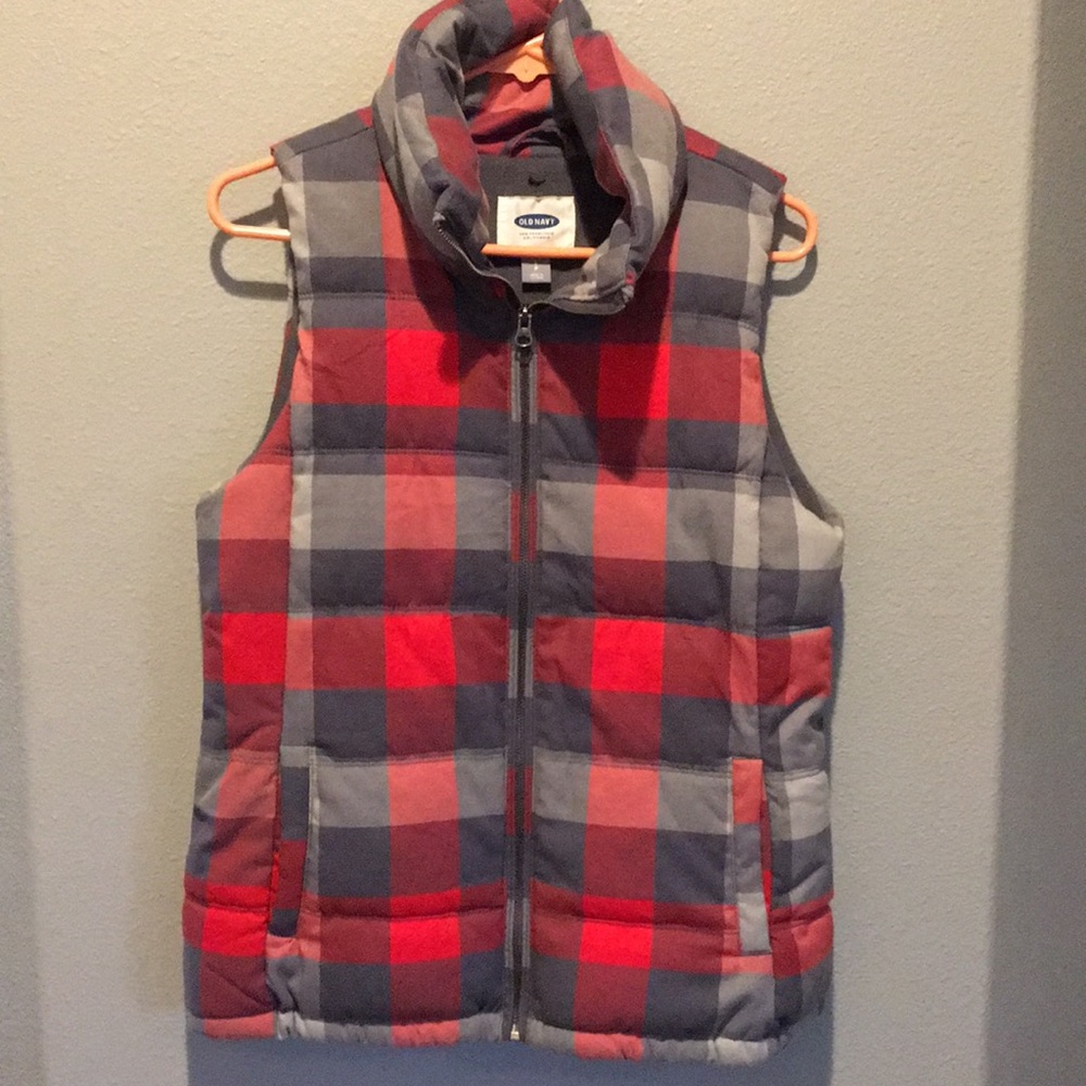 Women’s puffy vest